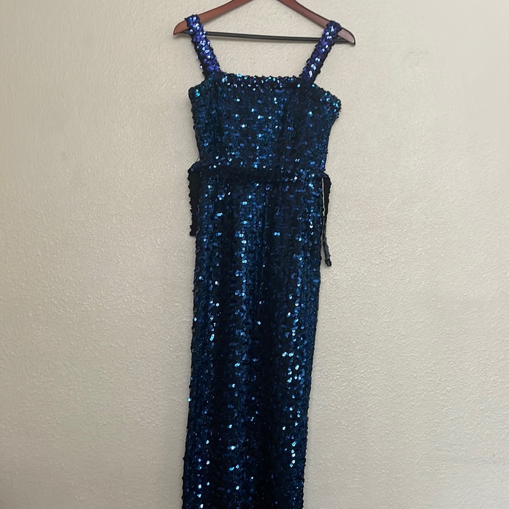 Lilli Diamond California gown size 8